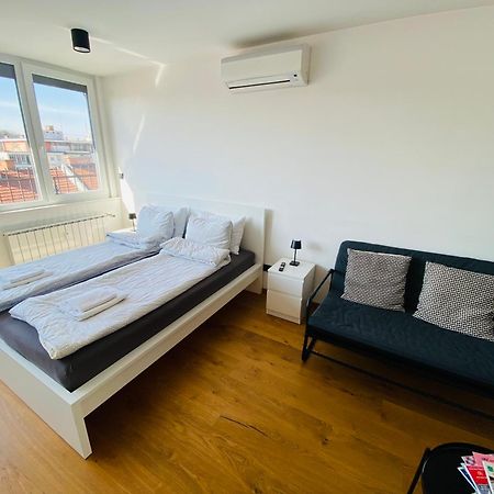 Rok'S Mini Penthouse Apartment Ljubljana Exterior photo